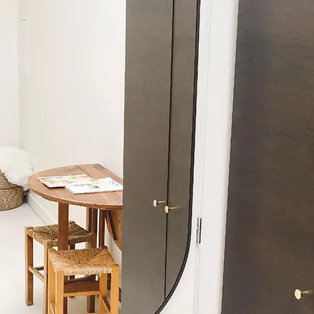 La Parenthese, Joli Avec Terrasse Valeuil